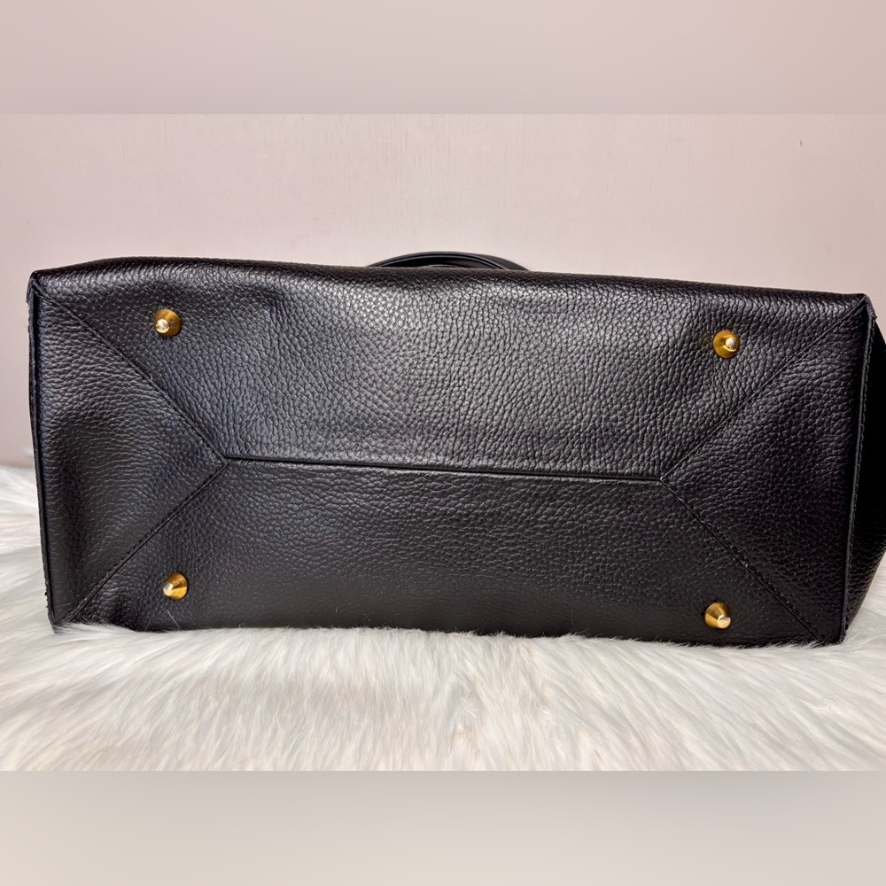 L.CREDI Leather Handle Bag - Picture 12 of 14